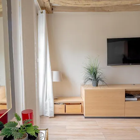 Heart Of Paris, Montorgueil, Charming Duplex Apartment