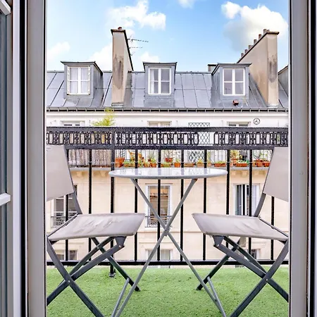 Heart Of Paris, Montorgueil, Charming Duplex Apartment Paris